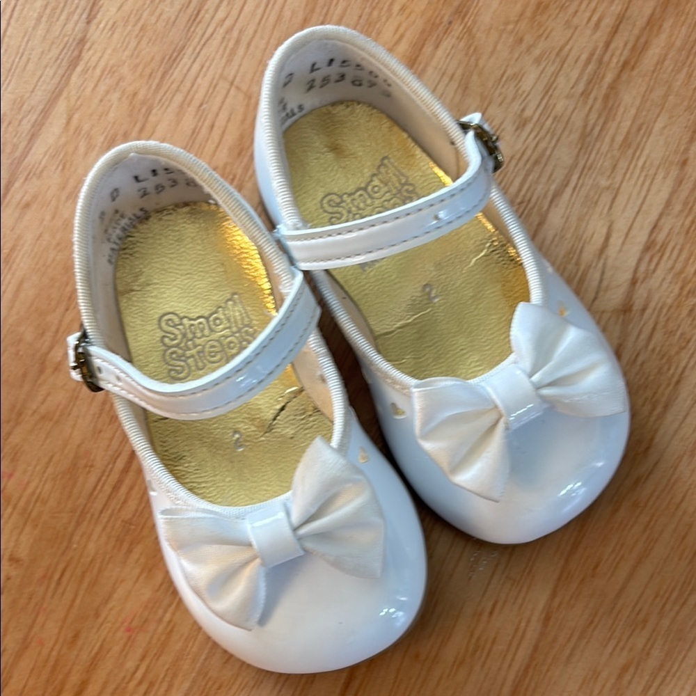 Small Steps Faux Leather White Bow Kids Mary Jane Shoes Spring Easter Size 2